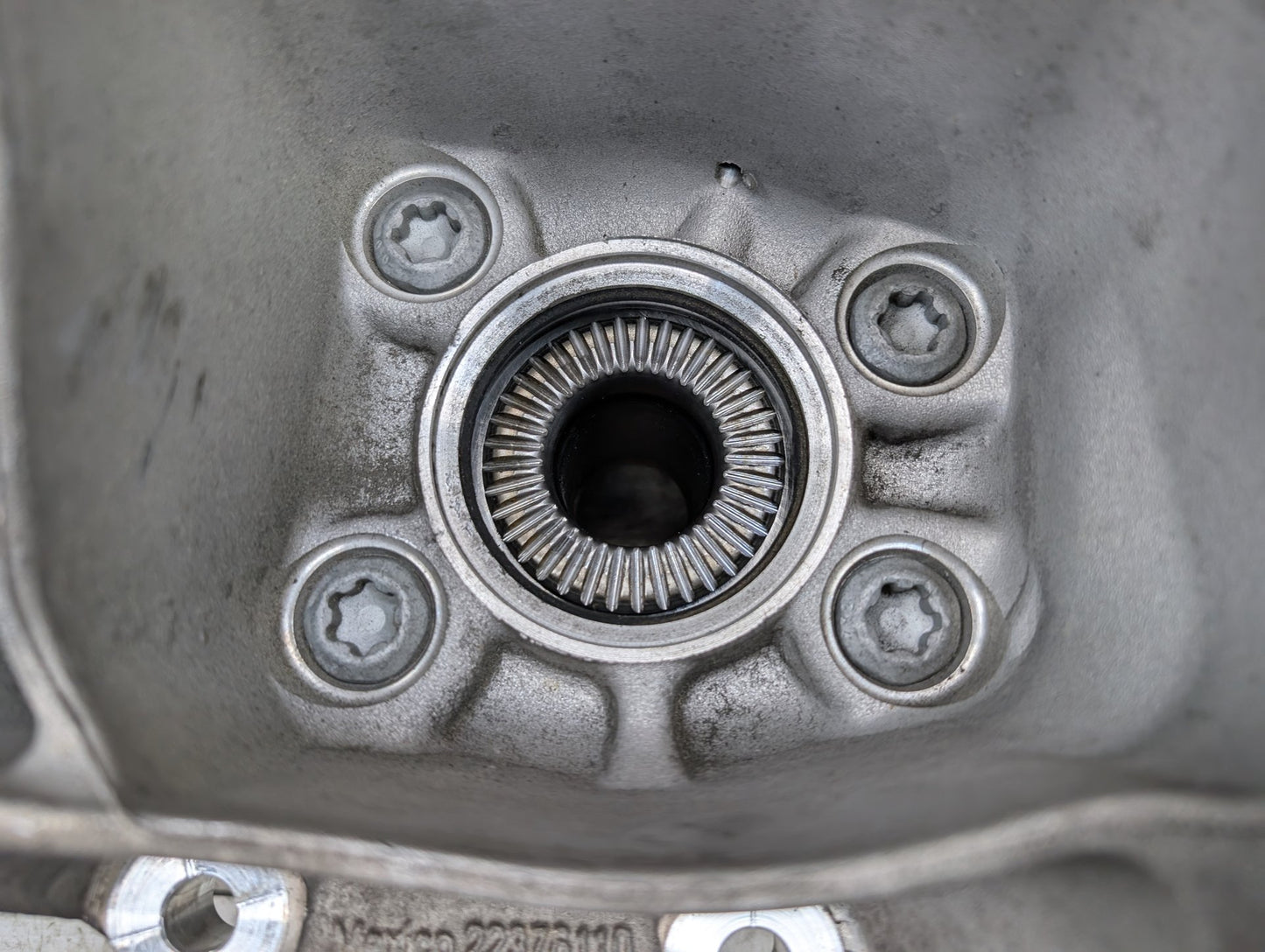 OEM BMW G05 G06 G07 X5 X6 X7 Rear Left Driver Side Hub Spindle Knuckle Bearing