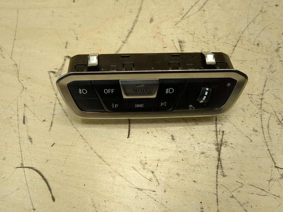 2019-2026 BMW X5 G05 Headlamp Switch 9461132 OEM