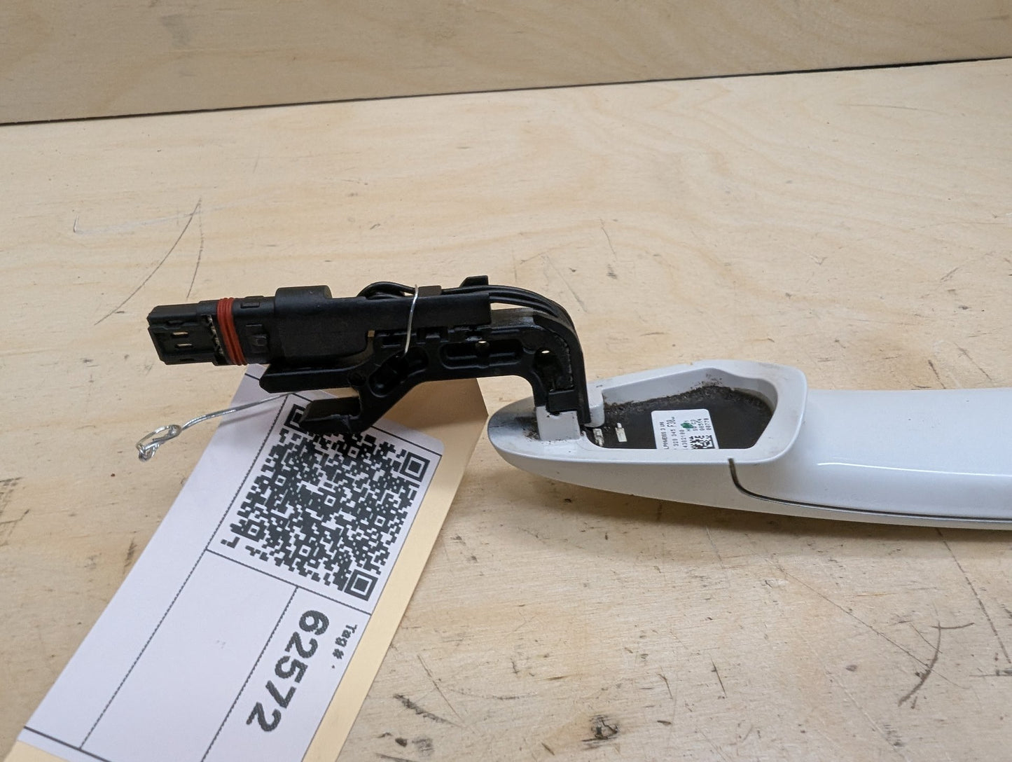 OEM BMW F23 F36 F32 M2 M3 M4 COMFORT ACCESS Front Left Driver Door Handle White