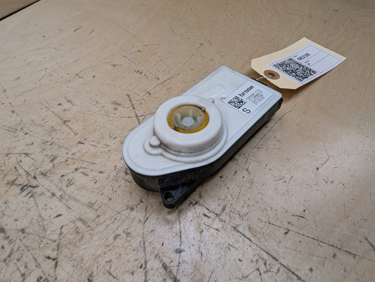OEM BMW G30 530 540 M550 G12 740 750 M760 Upper Grille Air Flap Motor Actuator