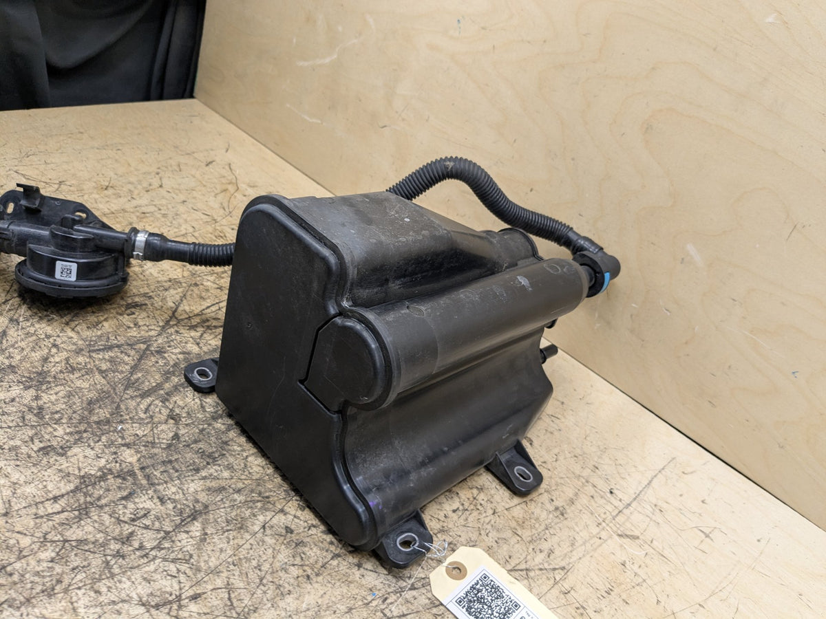 OEM BMW G11 G12 740 750 M760 Charcoal Filter Fuel Tank Vapor Evaporator Canister