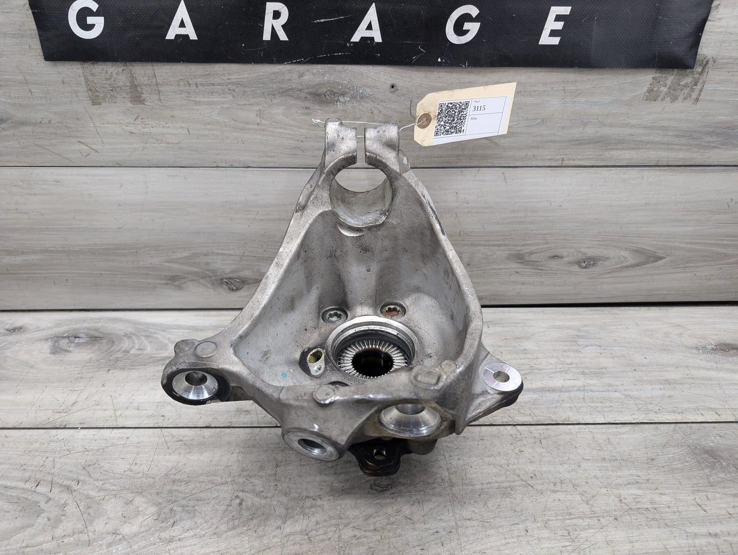2018 - 2024 BMW X3 G01 Front Right Passenger Spindle Knuckle w/ Bearing 6882596 B58B30O1