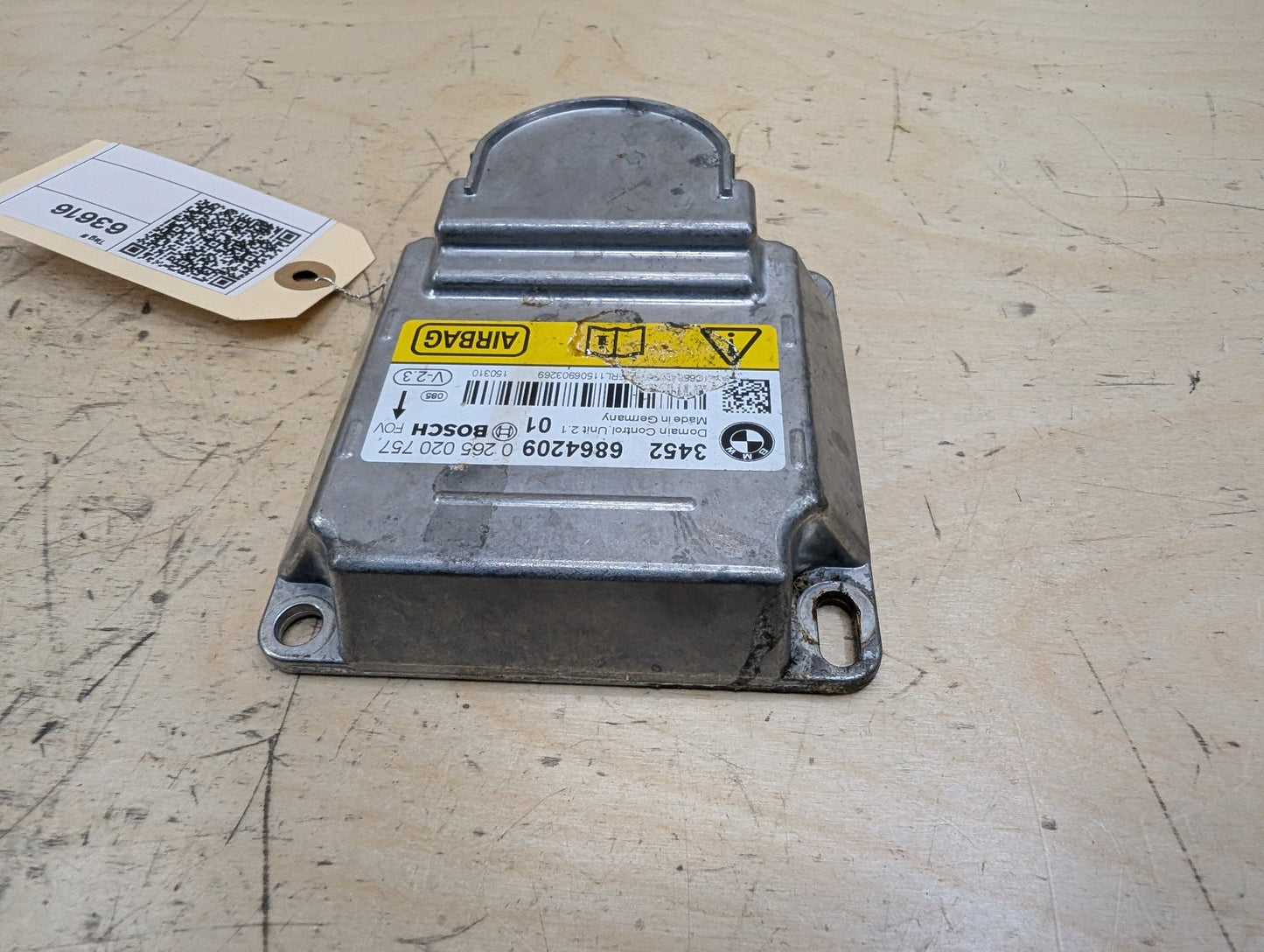 2012-2018 BMW 320i F30 SRS Airbag Air Bag Module 6864209