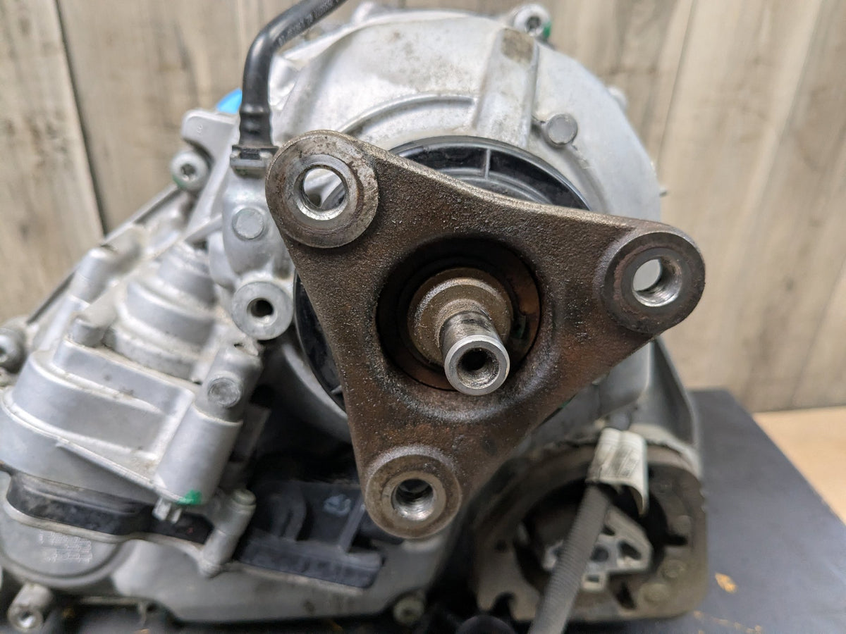 2014-2018 BMW X5 F15 N63B44O1 Transmission Transfer Case 174376k 8643152