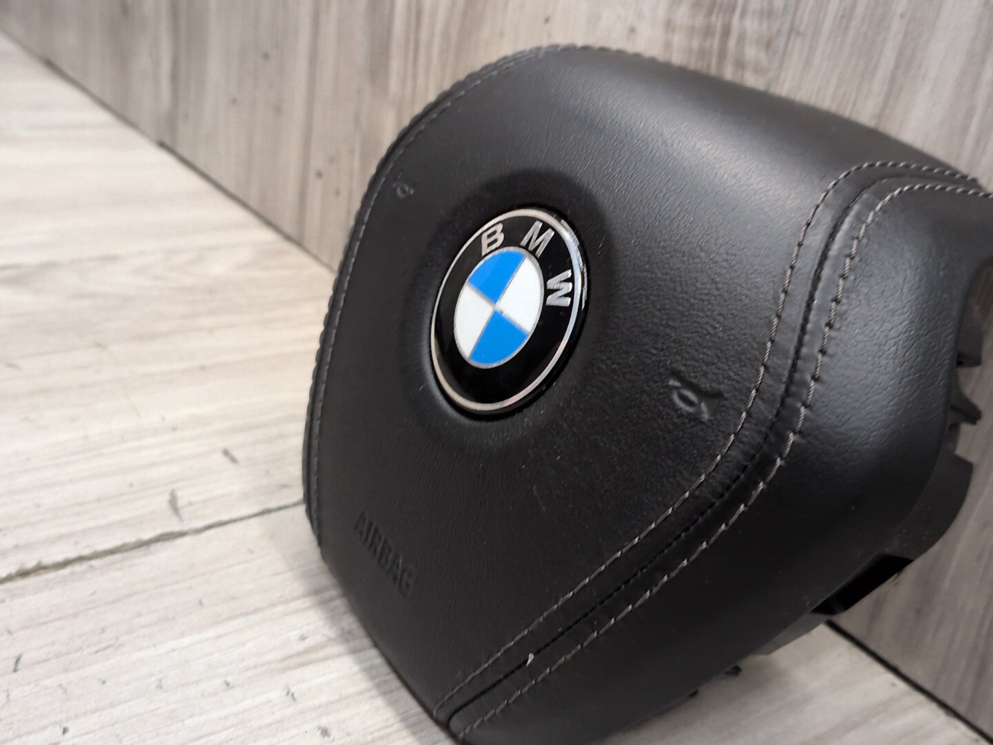OEM BMW G11 G12 G14 G15 G16 Front Driver Leather Steering Wheel Airbag Air Bag