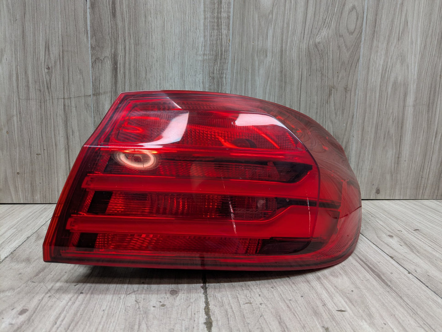 14-17 OEM BMW F32 F33 F36 F82 F83 M4 Rear Right Passenger Outer Tail Light Lamp