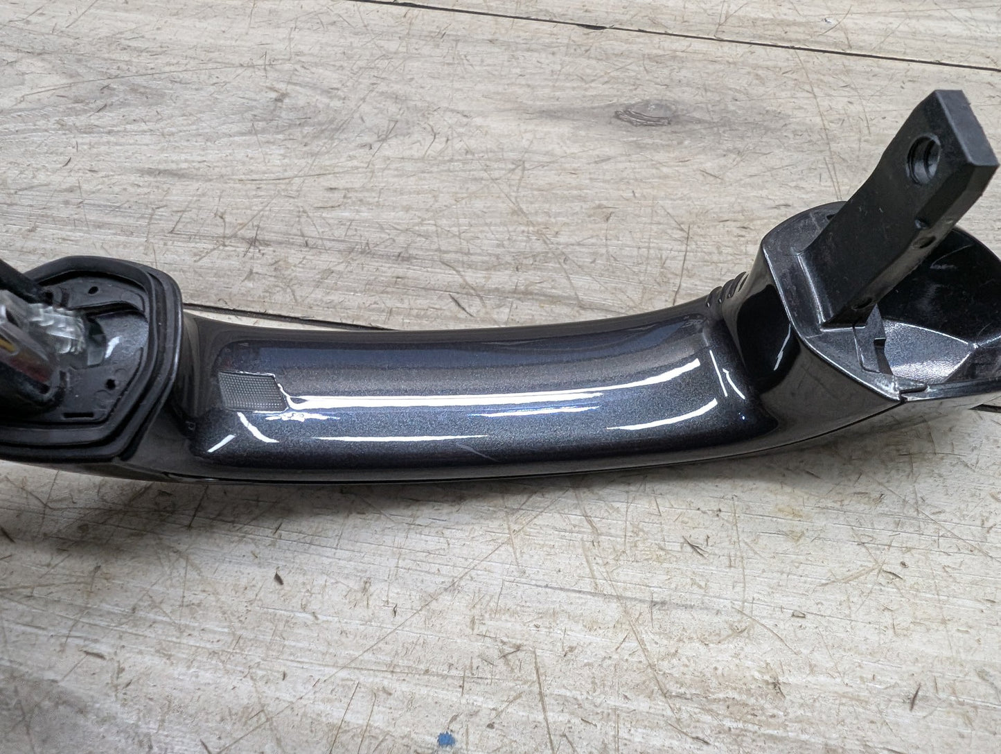 2018 - 2024 BMW X3 G01 Front or Rear Right Passenger Exterior Door Handle w/ Comfort Access 8492028 B58B30O1