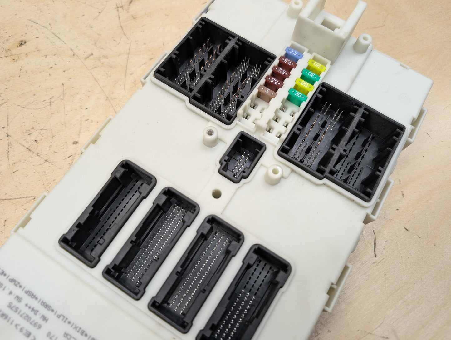 2012-2018 BMW 328i F30 Bdc Body Domain Fem Control Module w/ Key 9292946