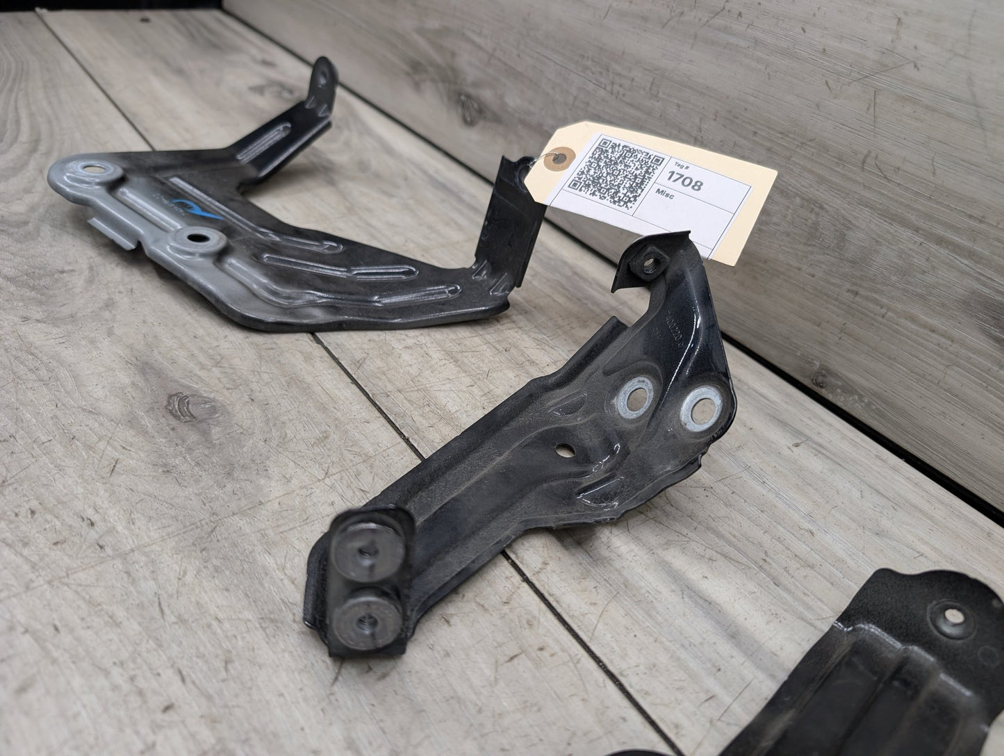 2018 - 2023 BMW X3 G01 Front Right Passenger Fender Brackets SET 7397516 B58B30M0