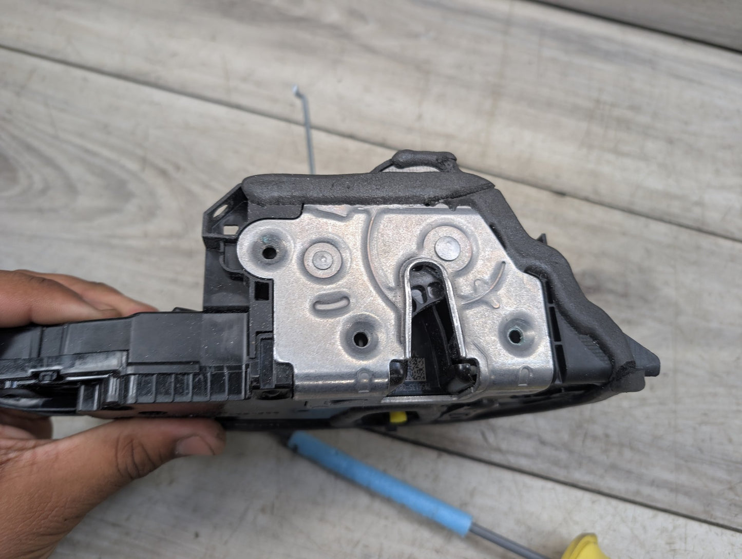 2021-2026 BMW 430i G22 Front Left Driver Door Latch Lock Actuator 9451631