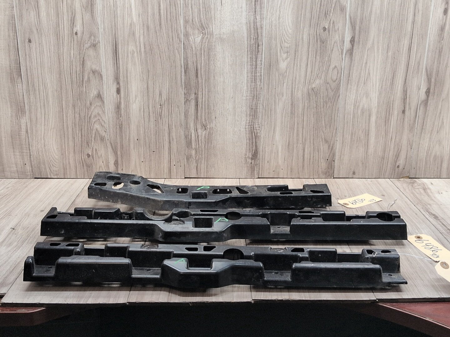 2017-2023 BMW M550i xDrive G30 Right Passenger Side Skirt Rocker Panel Brackets SET 7387346
