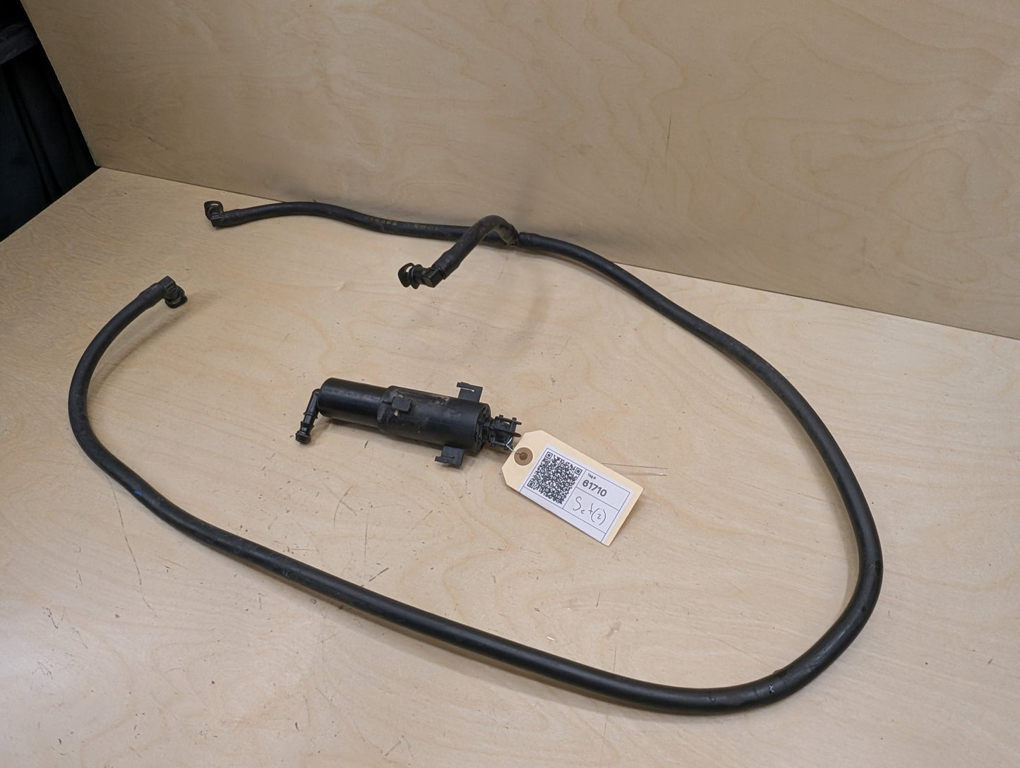 OEM BMW E90 E92 E93 328 335 Front Left Right Headlight Washer Spray Nozzle Jet