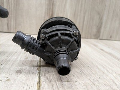 *OEM BMW G01 G05 G20 G22 G30 G42 G80 G82 G83 M3 M4 Engine Auxiliary Water Pump
