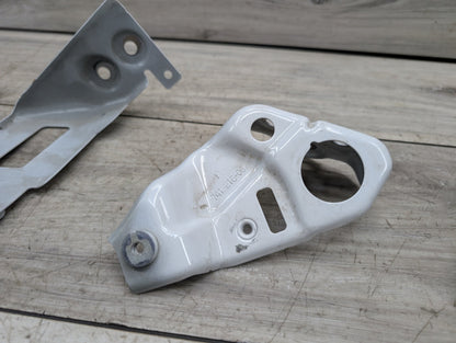 2019 - 2026 BMW X5 G05 Front Right Passenger Fender Brackets SET 7418220 B58B30M1