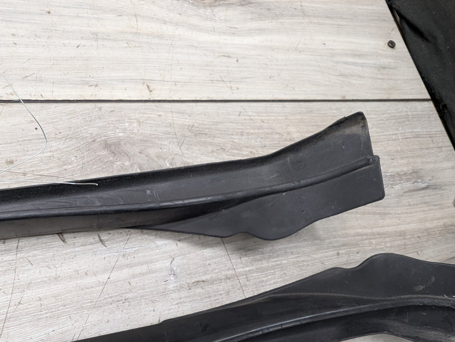 2018 - 2024 BMW X3 G01 Front Left Right Side Windshield Drip Trim Molding SET 7399032 B58B30M0