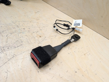 OEM BMW F90 G11 G12 G30 530 540 M550 750 M5 Front Left or Right Seatbelt Buckle