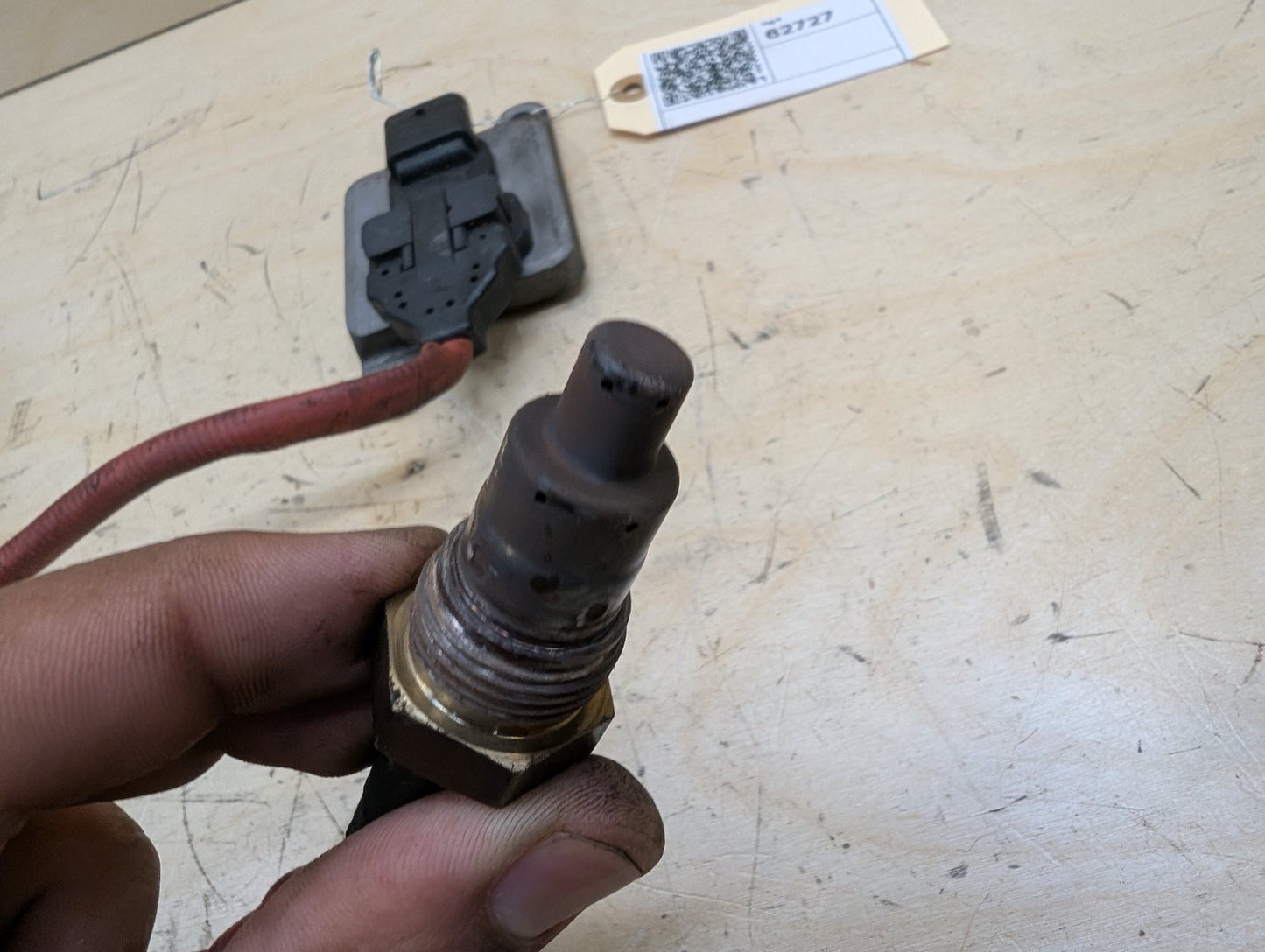 2012-2018 BMW 328i F30 NOX Nitrogen Oxide Sensor 8576471