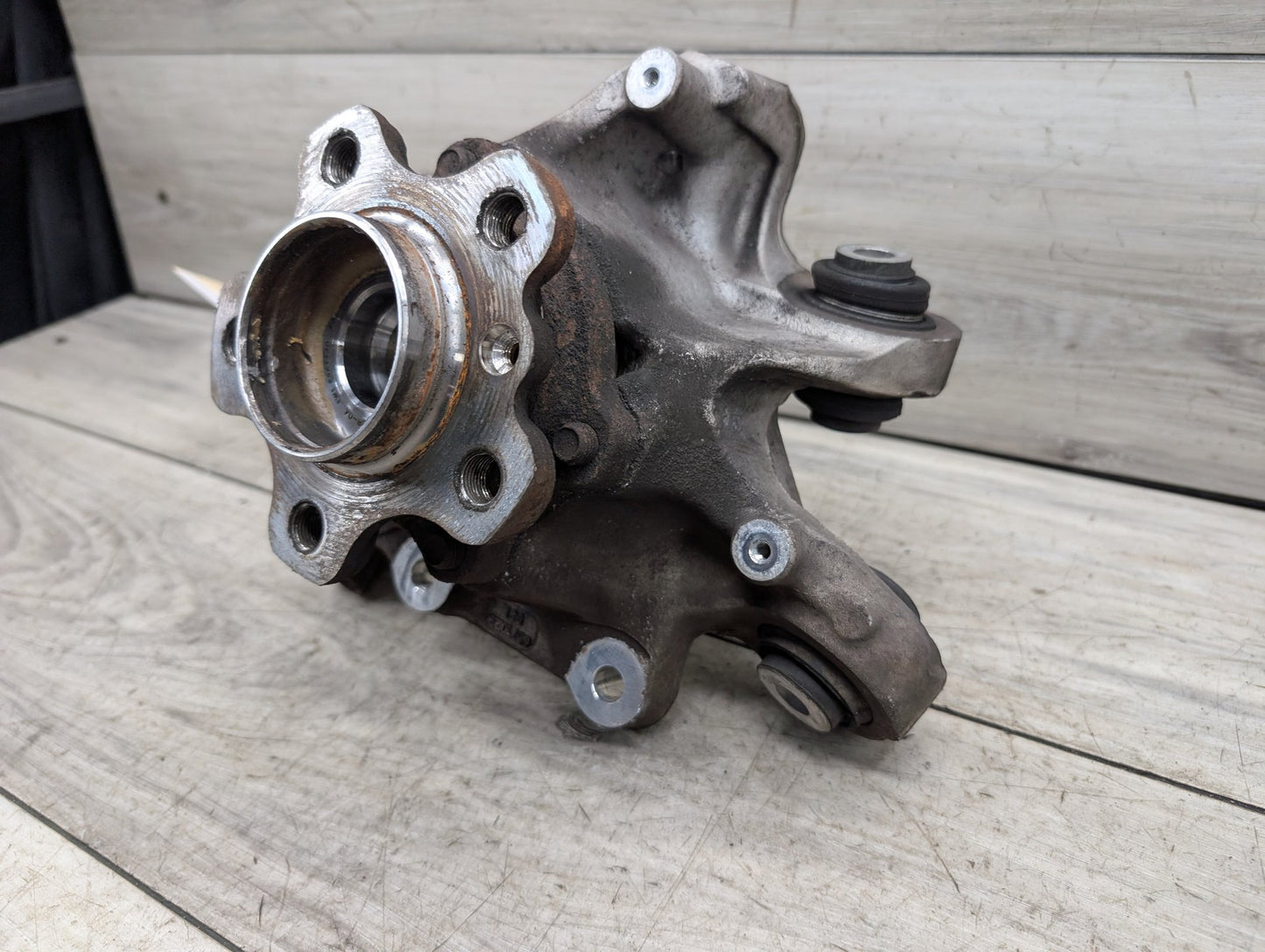 OEM BMW G01 X3 30i 30iX M40iX REAR Left Driver Knuckle Wheel Hub Spindle Bearing