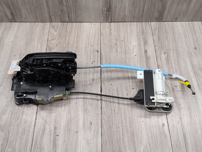 2019 - 2026 BMW X5 G05 Front Right Passenger Door Latch Lock Actuator 7477702 N63B44M3