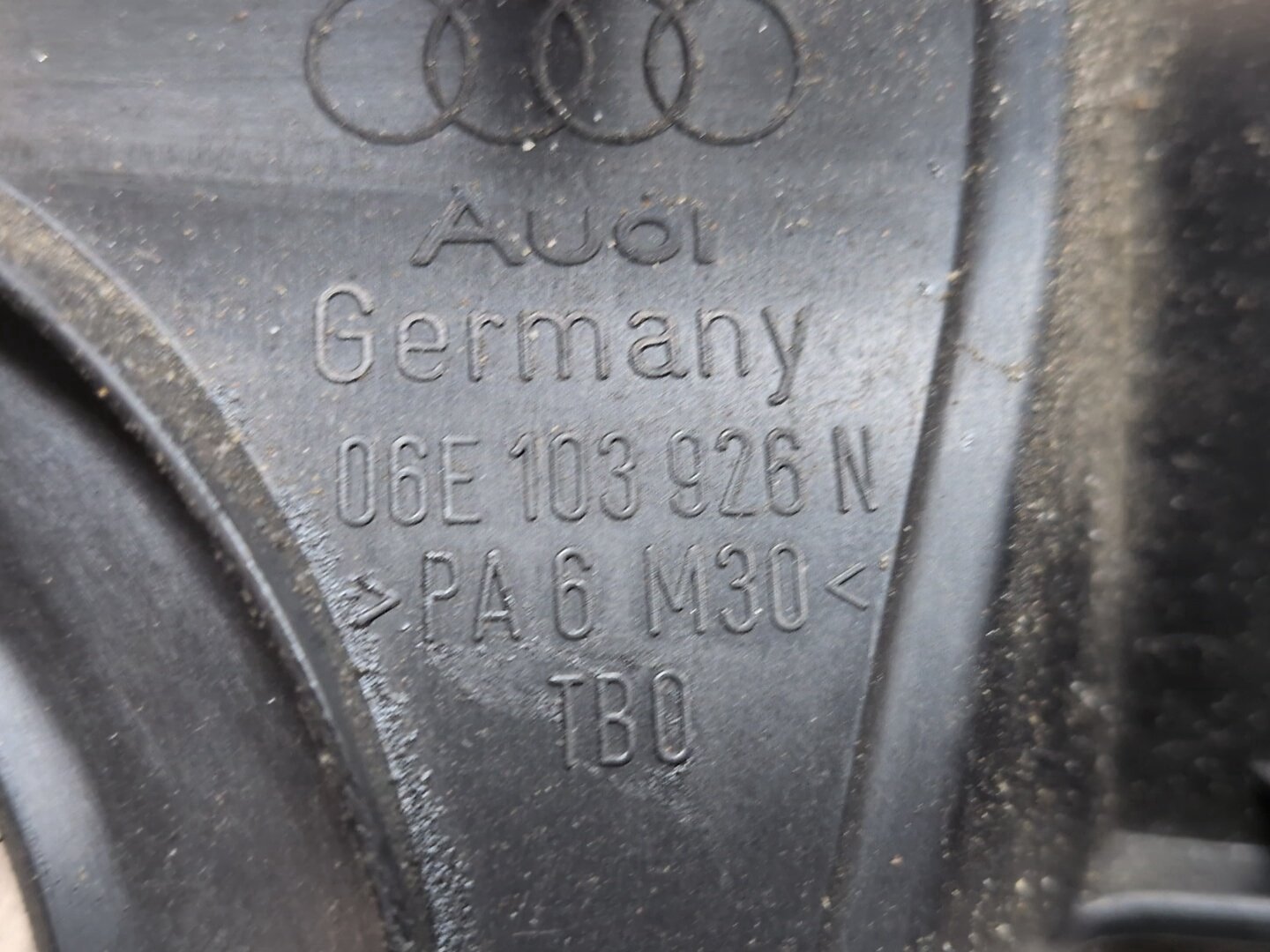 2008-2017 Audi 8T S5 CCBA Engine Cover SET 06E103927K