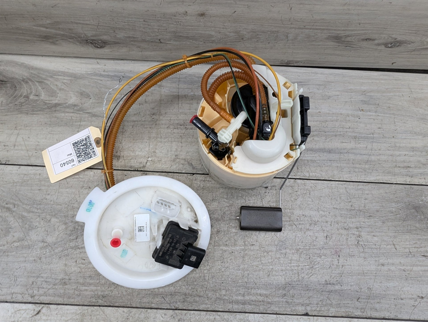 2017-2023 BMW 530i G30 Fuel Gas Tank Sending Unit Assembly 7476101