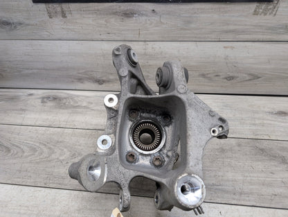 2016-2022 BMW 750Li G12 Rear Left Driver Spindle Knuckle w/ Bearing 6861135 OEM