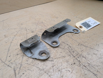 2011-2017 Audi RS5 8T Front Right Passenger Fender Brackets SET 8T0821468A OEM