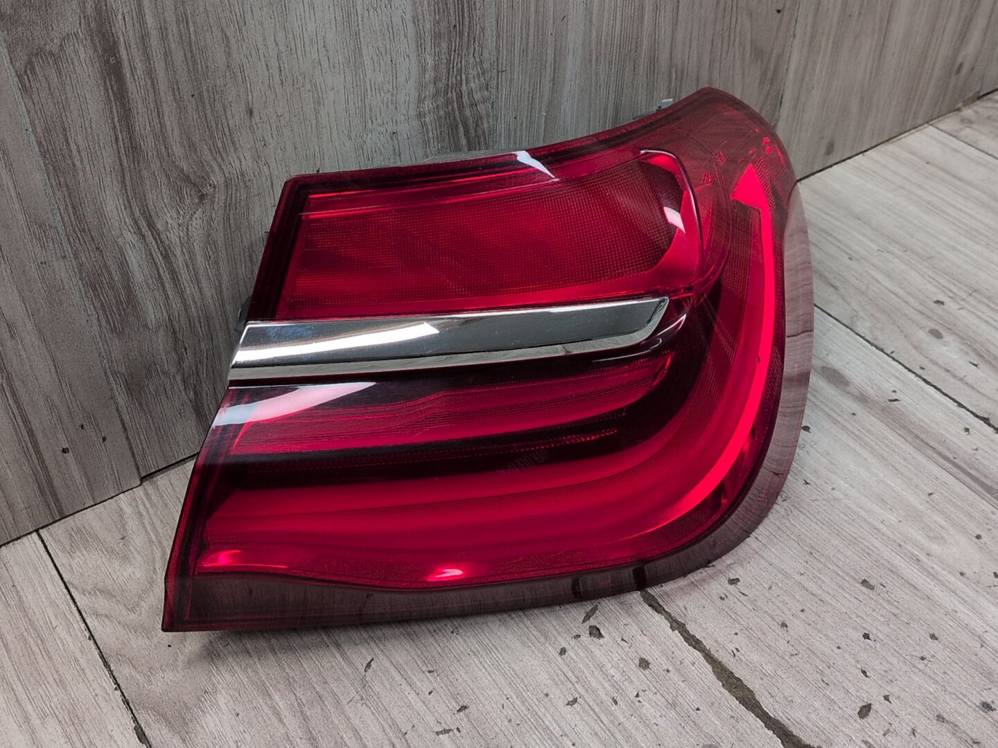 16-19 OEM BMW G11 G12 740 750 M760 B7 Rear Right Passenger Outer LED Tail Light