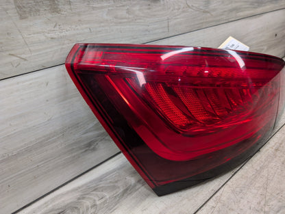 2009 - 2017 Audi Q5 8R Rear Left Driver Outer Tail Light 8R0945093D EA888