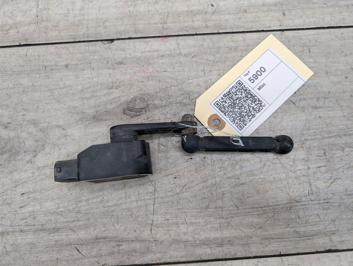 2021-2026 BMW 430i G22 Headlight Leveling Level Sensor 2959574