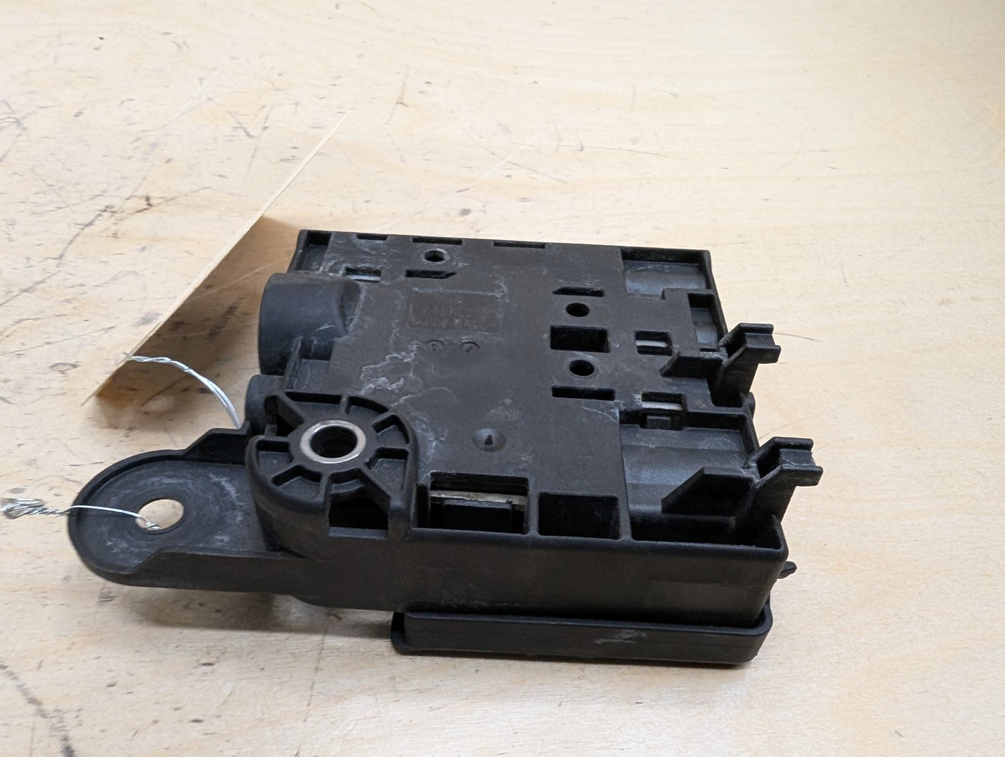 2011-2017 Audi RS5 8T Rear Battery B+ Terminal Junction Point Relay Fuse Box 8K0937517B