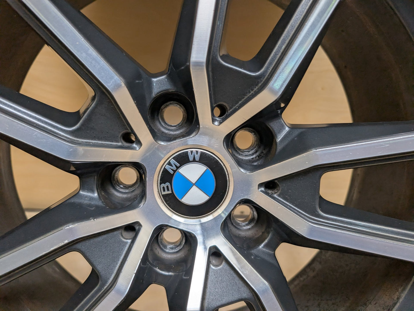 OEM BMW G20 G22 G23 G42 330 M340 FRONT Rim Wheel 18x7.5 ET25 V-spoke Style 780