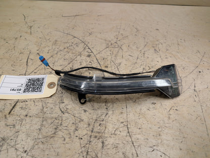2010-2017 BMW 535i GT xDrive F07 Front Right Passenger Turn Signal Light Indicator 7308536 OEM