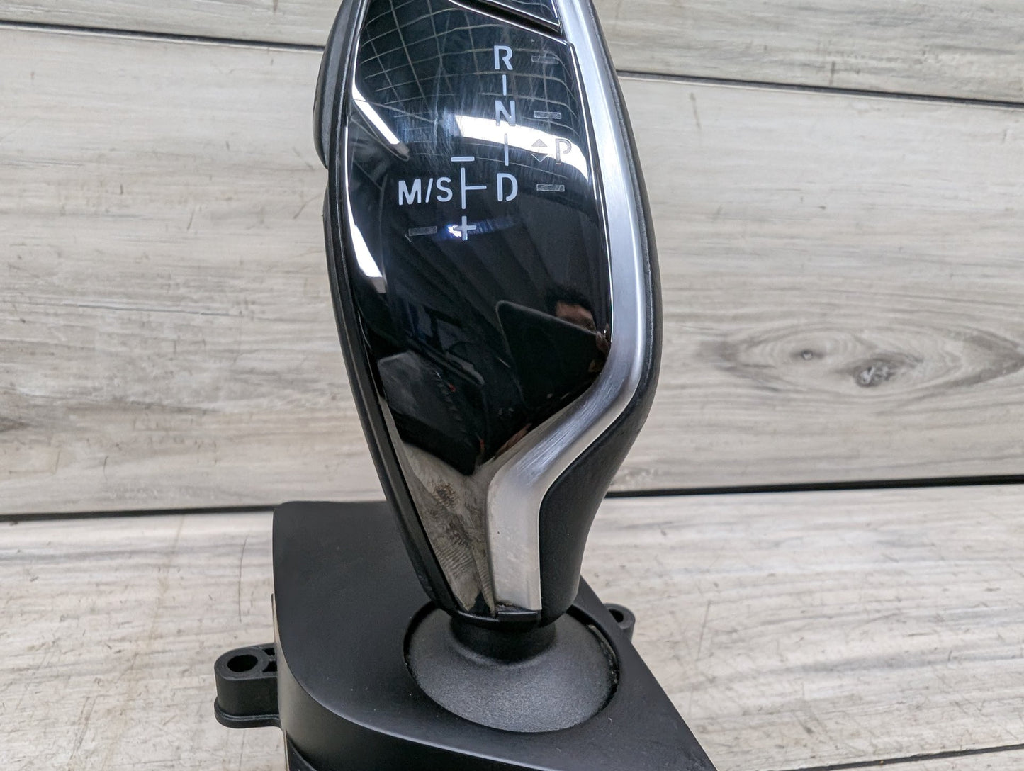2017-2023 BMW M550i xDrive G30 Gear Selector Controller Shifter Knob Panel Assembly 6825827