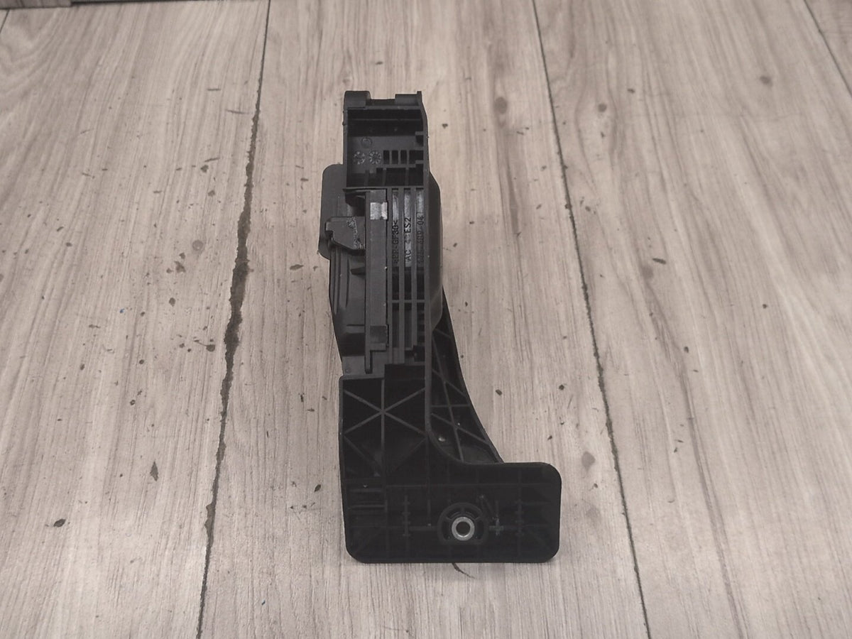 2019-2026 BMW M340i G20 Gas Accelarator Pedal 6871053 OEM
