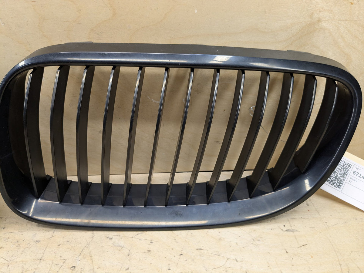 2007-2013 BMW 328i E92 Upper Bumper Cover Kidney Grilles SET 7254969 OEM