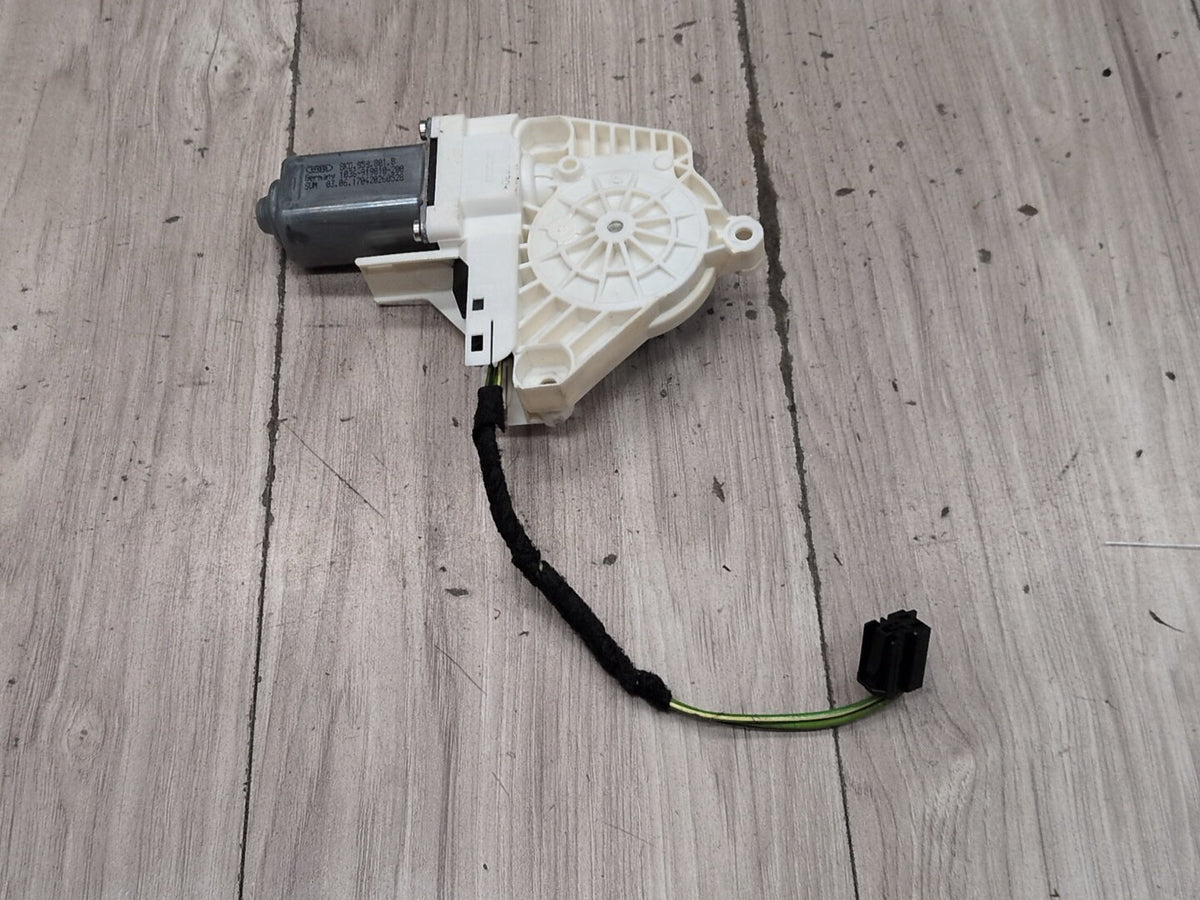 2015-2018 Audi Q3 8U Front Left Driver Door Window Glass Regulator Motor 8K0959801B OEM