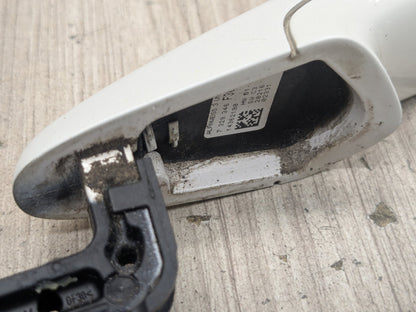 OEM BMW F23 F30 F32 F80 F82 M3 Right Passenger Door Handle COMFORT ACCESS White