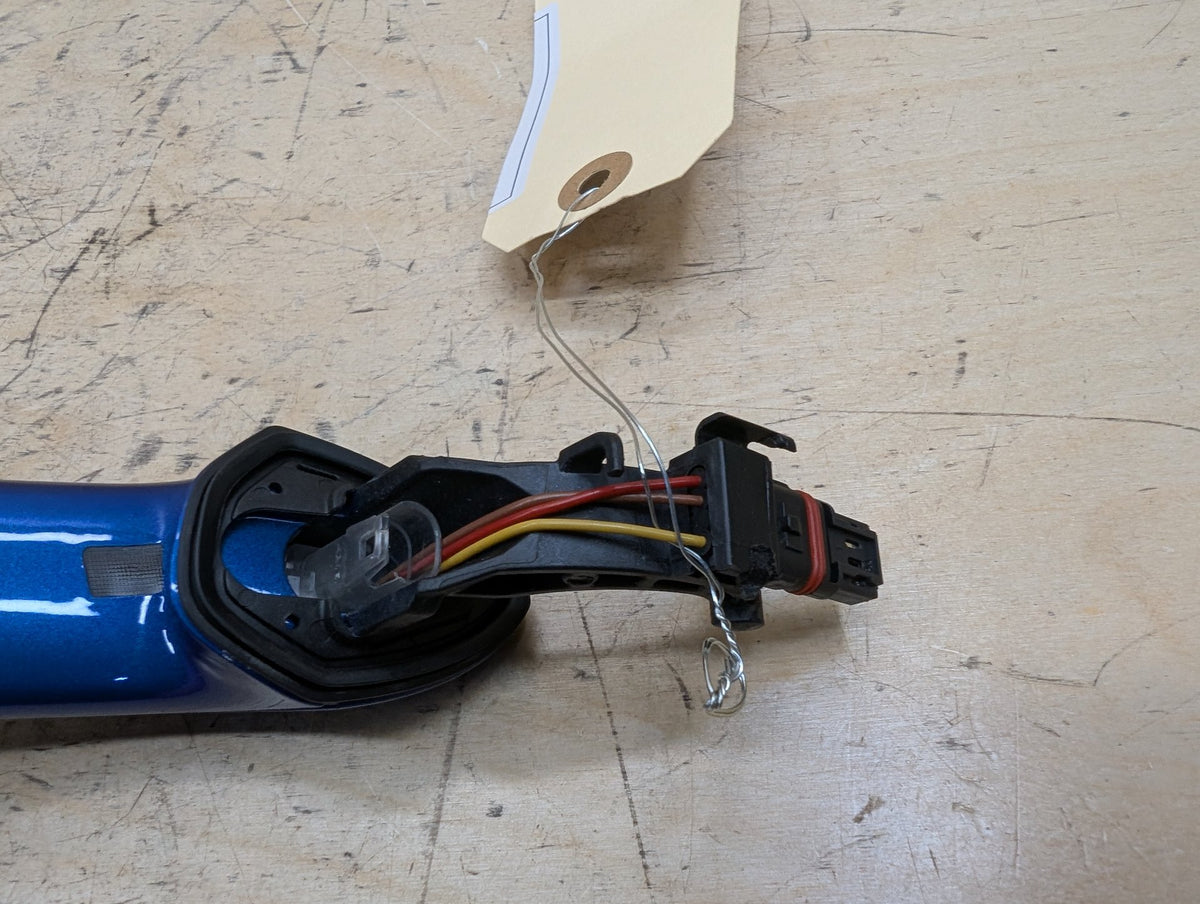 2019-2026 BMW M340i G20 Front or Rear Right Passenger Exterior Door Handle w/ Comfort Access 8492050 OEM