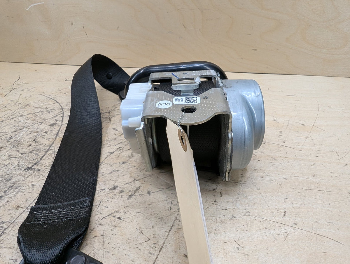 19-25 OEM BMW F95 G05 X5 X5M REAR Left Driver 2nd Row Seat Belt Retractor