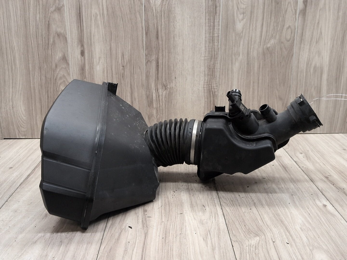 OEM BMW F30 F36 G01 G20 G26 Engine B46 Air Cleaner Filter Resonator Hose Tube