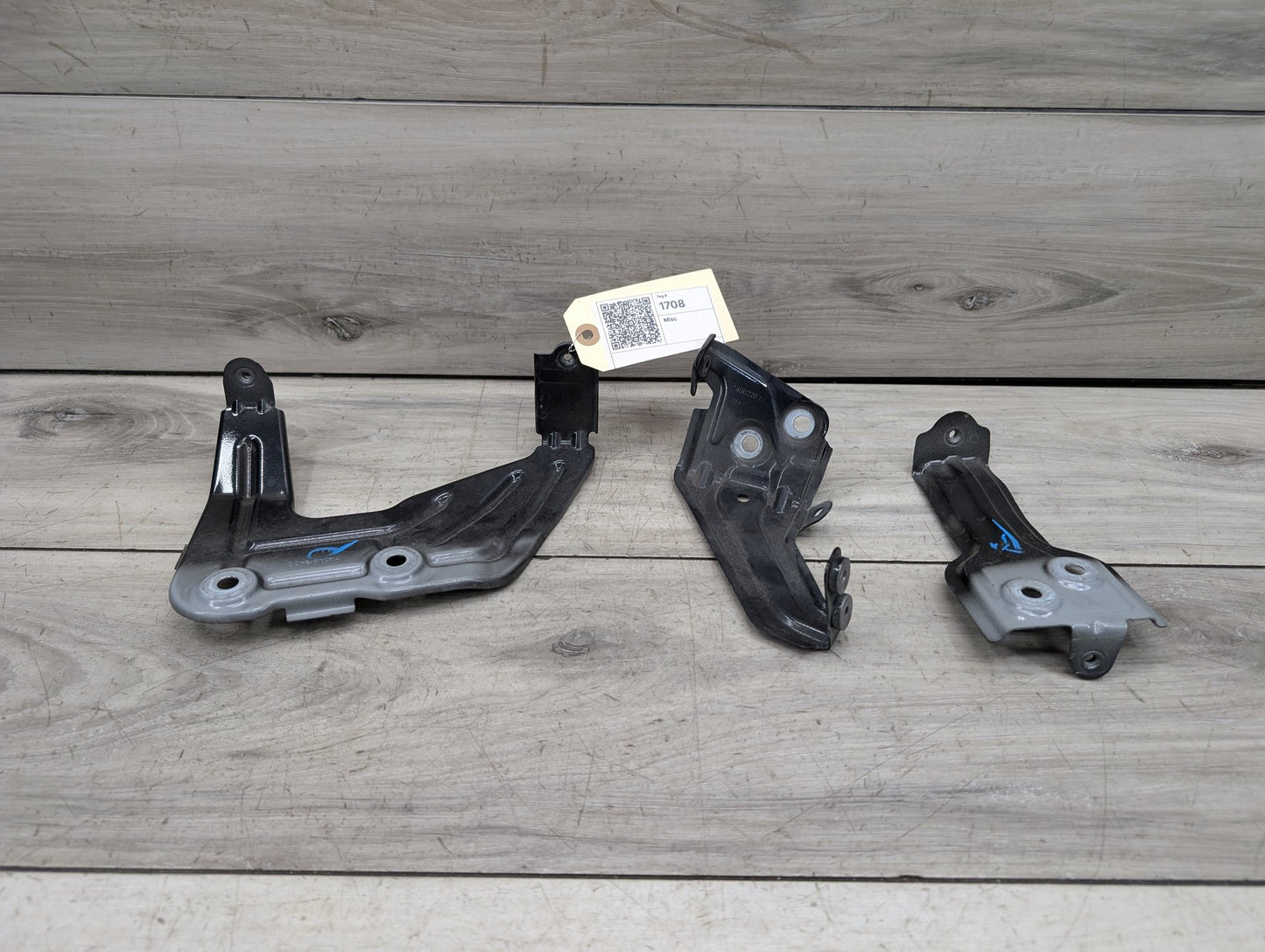 2018 - 2023 BMW X3 G01 Front Right Passenger Fender Brackets SET 7397516 B58B30M0