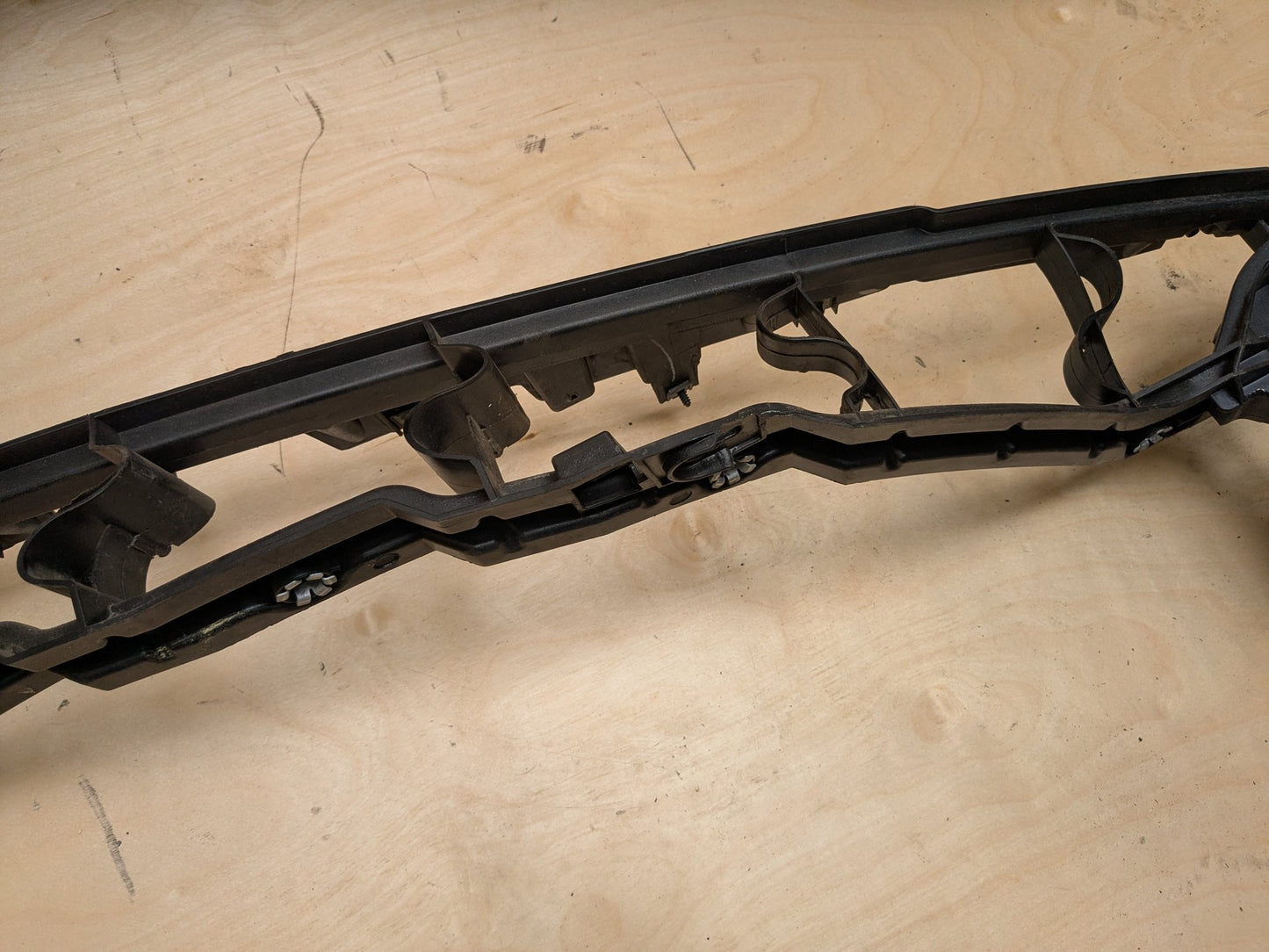 11-13 BMW X5 E70 Front Right Passenger Fender Panel w/ bracket Silver 354