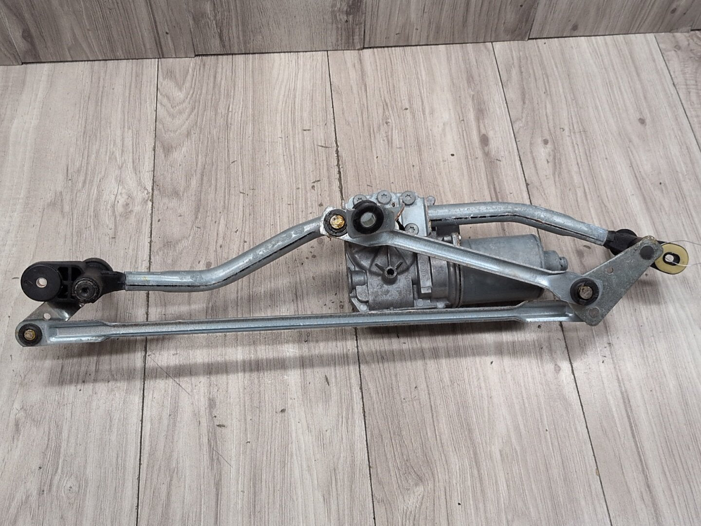 2013 - 2017 Audi S5 8T Front Windshield Wiper Motor 8T1955119D CTUB