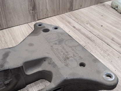 2018-2024 BMW X3 G01 Gearbox Transmission Mount Bracket 9485332