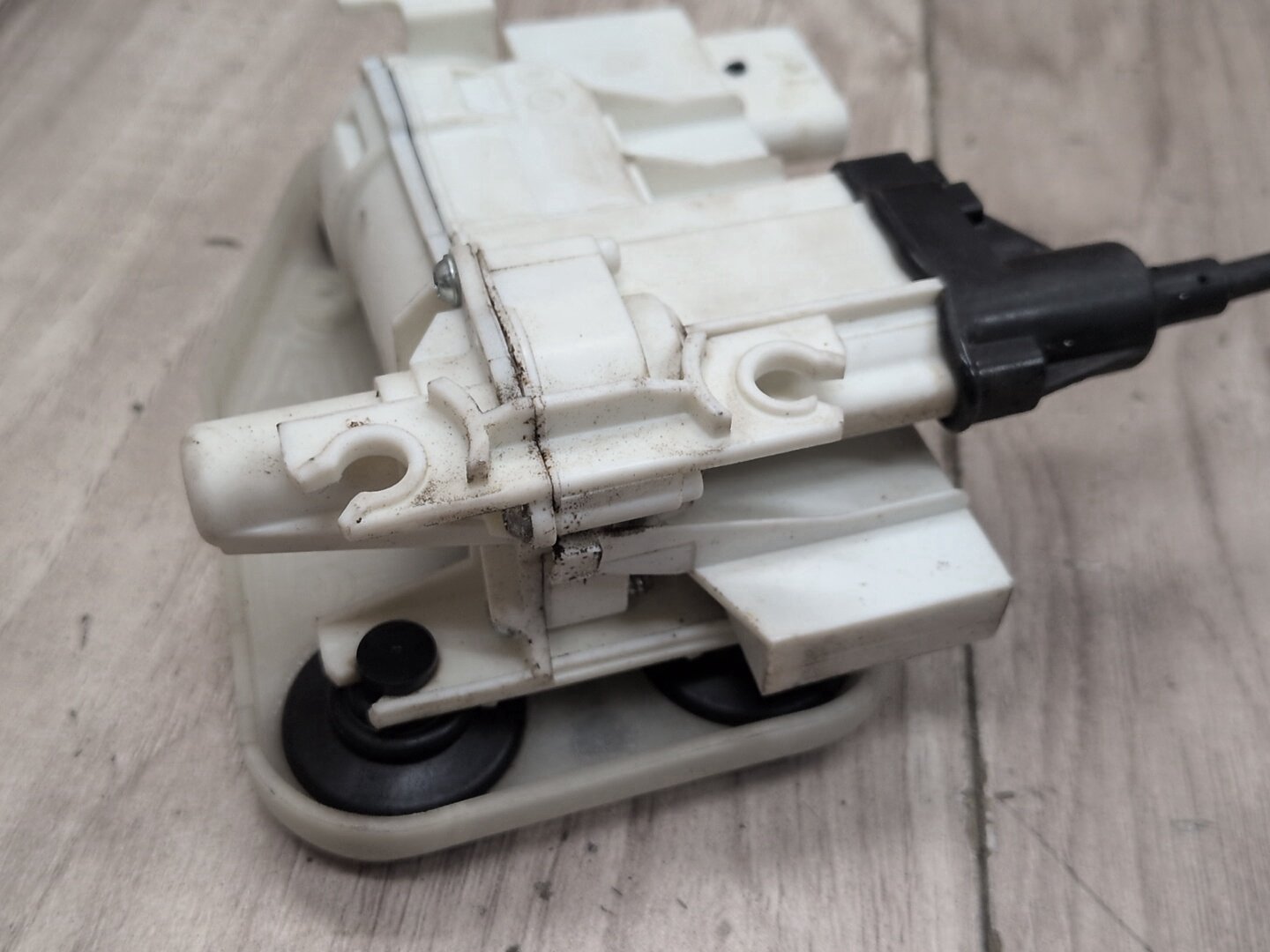 17-23 OEM BMW G30 F90 M5 Front Left Driver Door Lock Latch Actuator SOFT CLOSE