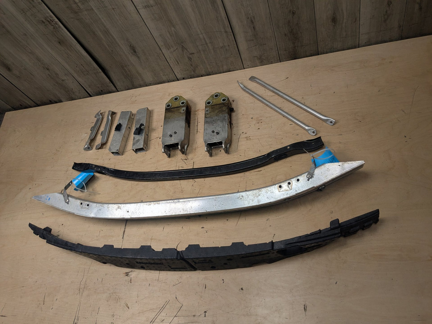 2011 - 2016 BMW 528i F10 Front Bumper Reinforcement Rebar Bar 7200706 N20B20O0