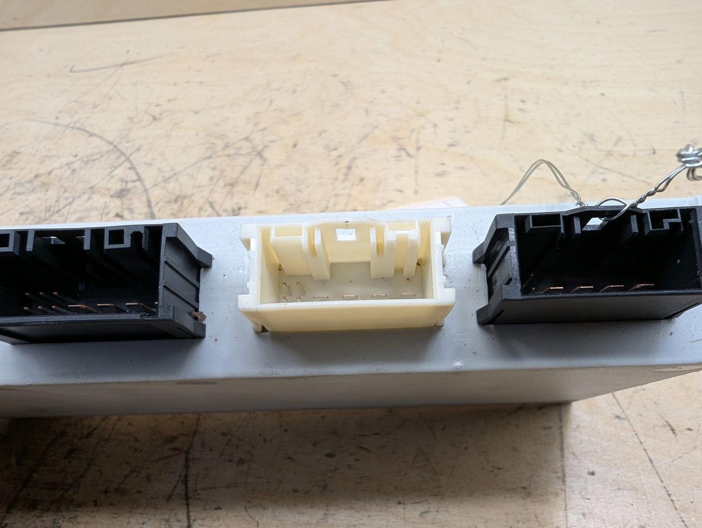 OEM BMW F10 F07 F01 F02 F25 F26 Trunk Lid Tailgate Lift Control Unit Module