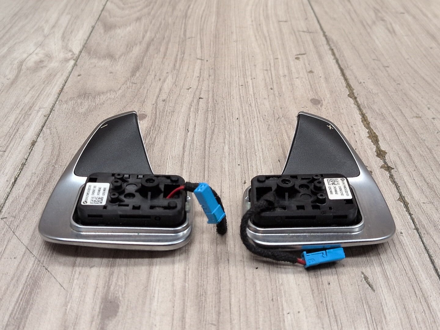OEM BMW F15 F25 F30 F32 F33 F36 F48 X1 X3 X5 AT Paddle Shifter Plus Minus PAIR