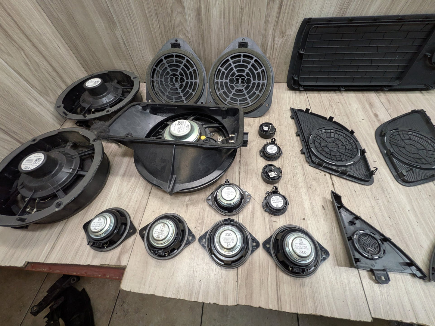 09-17 OEM AUDI A5 S5 BANG &amp; OLUFSEN Front Rear Door SUB Tweeter Speakers SET